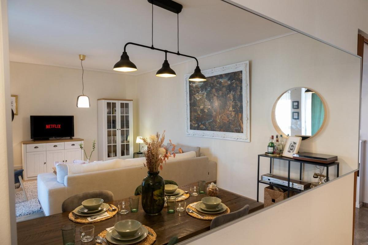 Glyfada Golf Fourth Floor Apartment เอเธนส์ ภายนอก รูปภาพ