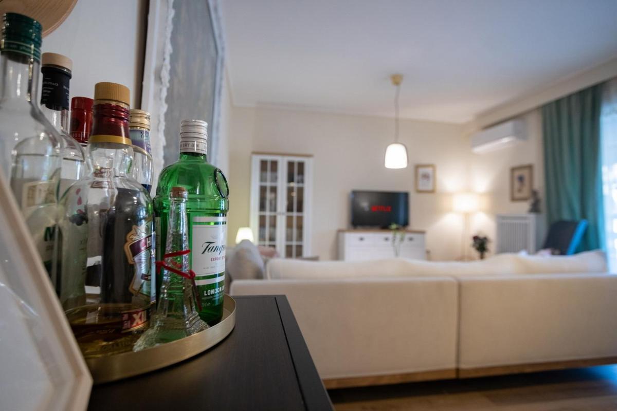 Glyfada Golf Fourth Floor Apartment เอเธนส์ ภายนอก รูปภาพ