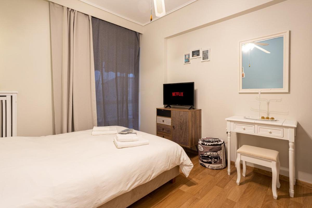 Glyfada Golf Fourth Floor Apartment เอเธนส์ ภายนอก รูปภาพ