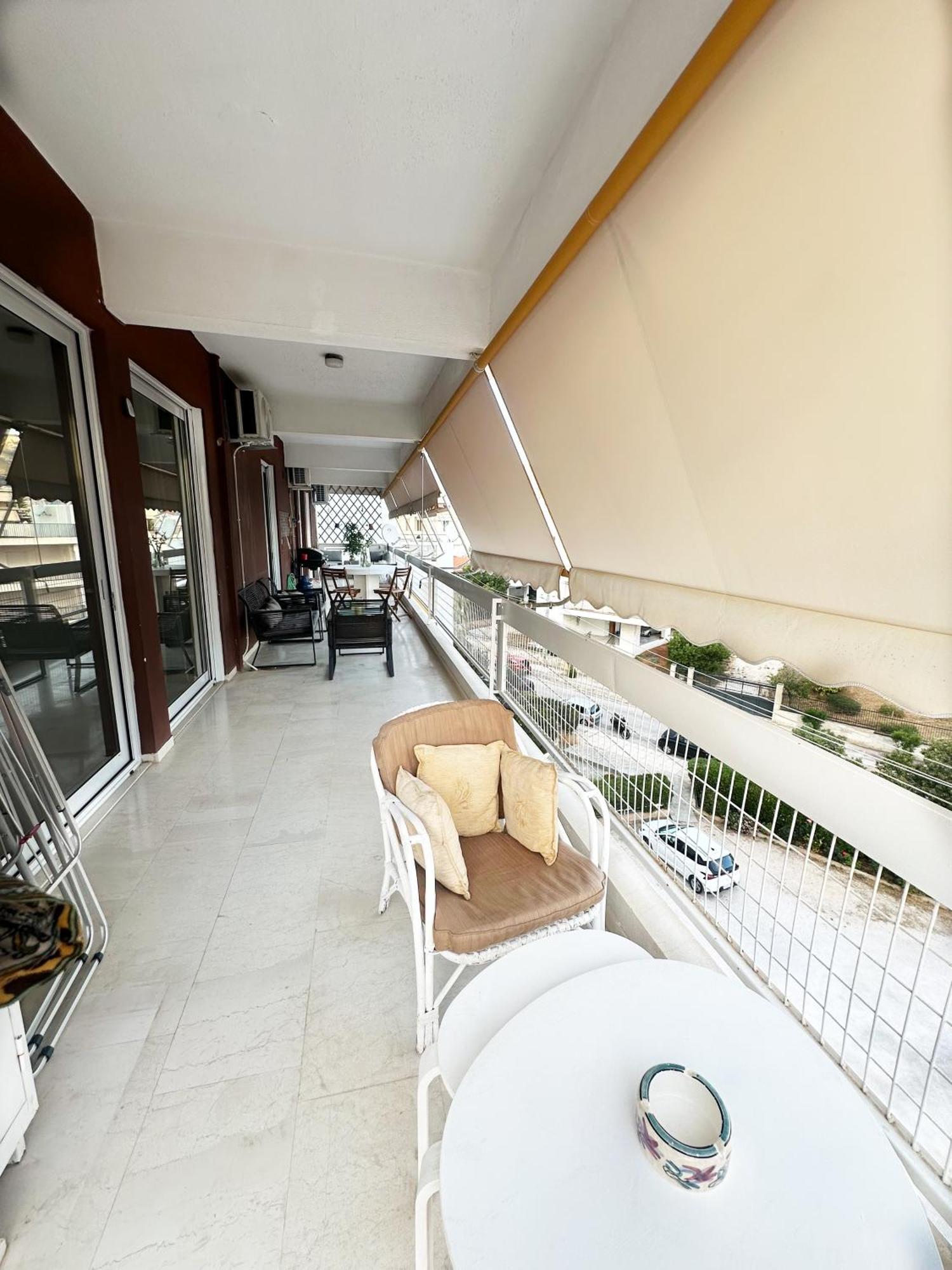 Glyfada Golf Fourth Floor Apartment เอเธนส์ ภายนอก รูปภาพ